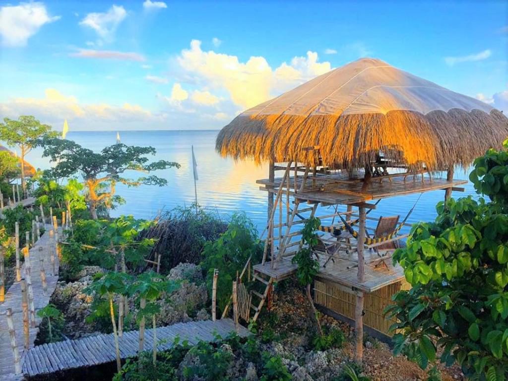 Birdland Beach Resort 